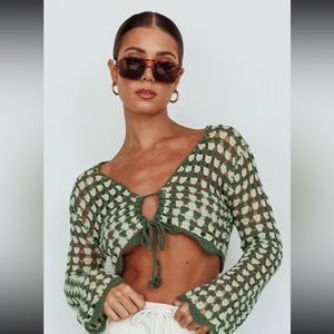 Crochet knit crop top - perfect condition
